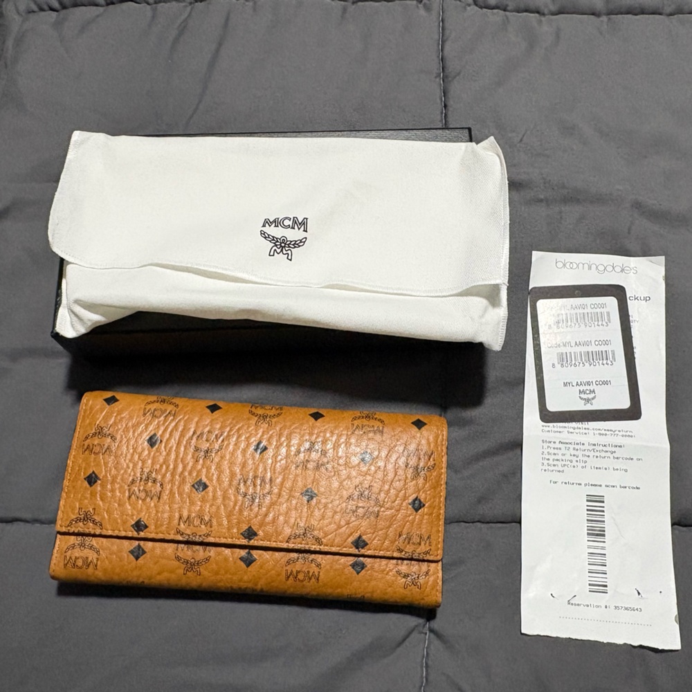 MCM trifold Tan Visetos Wallet
